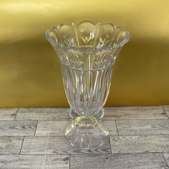 Lead Crystal Etched Vase 10” - Picture 3 of 7